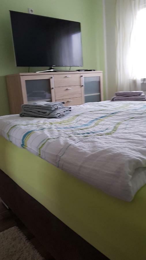 Ferien- Messewohnung Naehe Koeln-Messe Flughafen Bonn 罗斯拉特 外观 照片